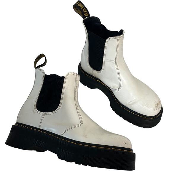 Dr. Martens 2976 Chelsea Platform Boots White Smooth Leather 1.5″ Platform EU 42 - Picture 1 of 10